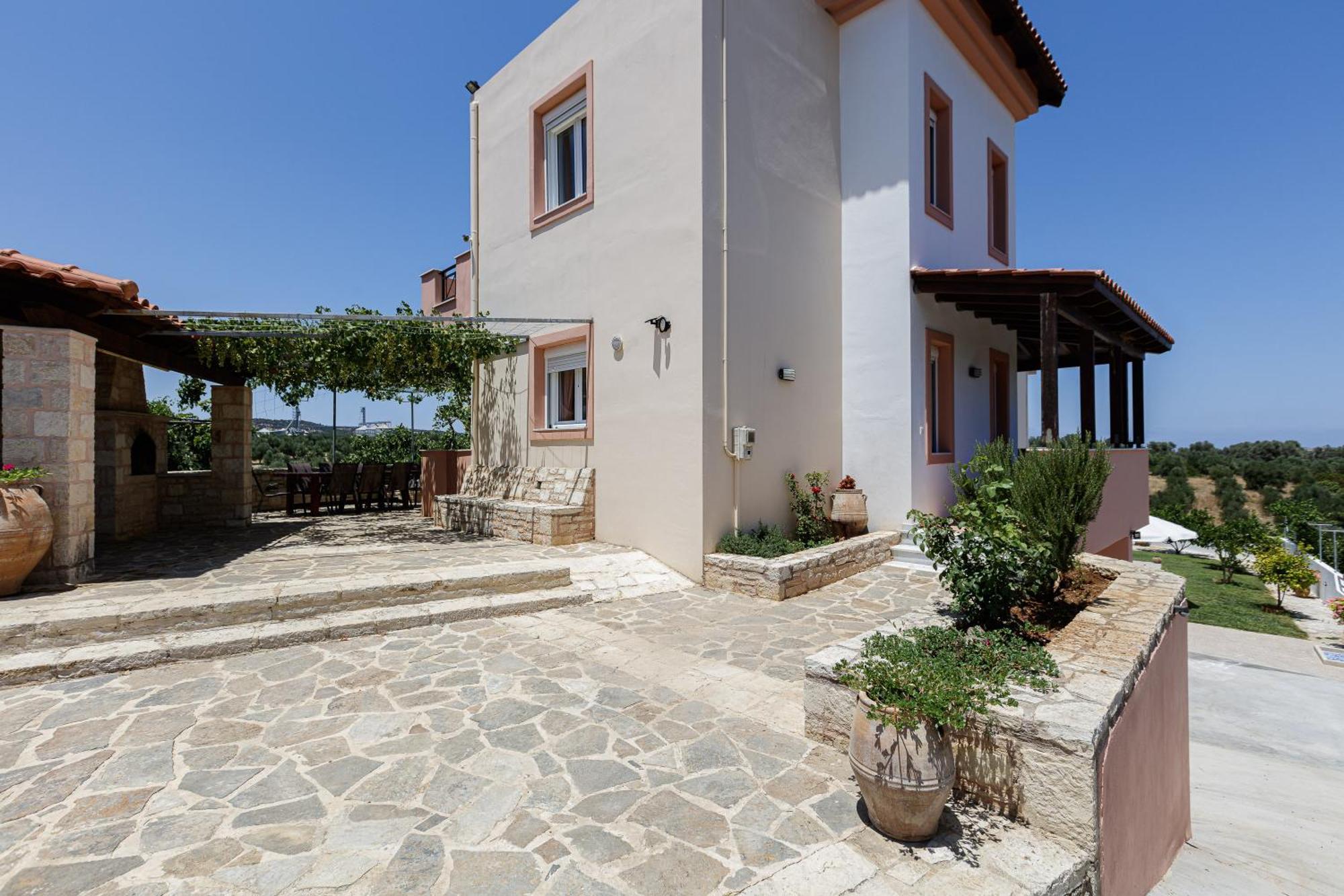 Marina Villa, A Nature Inspiring Retreat Perama  Exterior photo